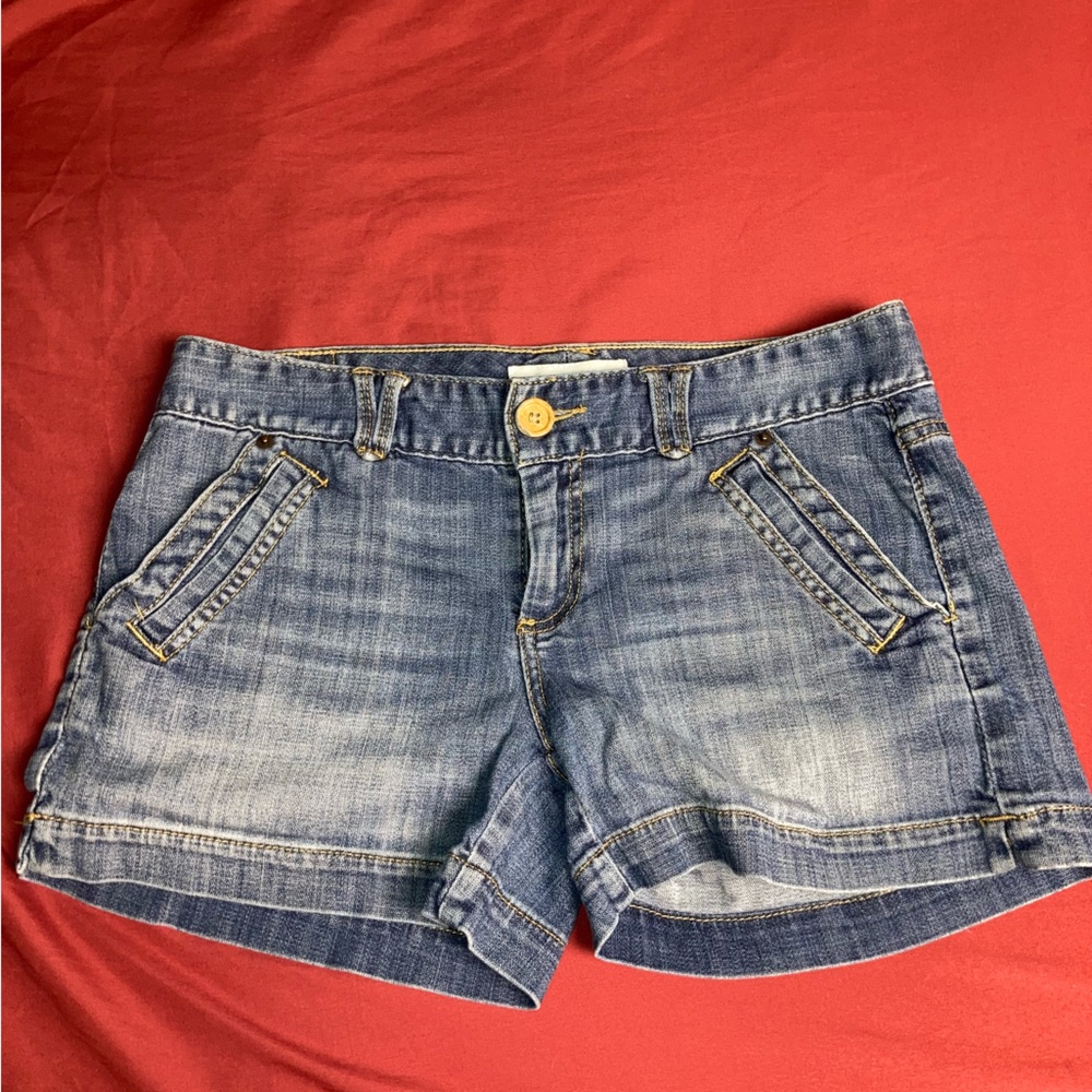 Maurices jean shorts. Size 5/6